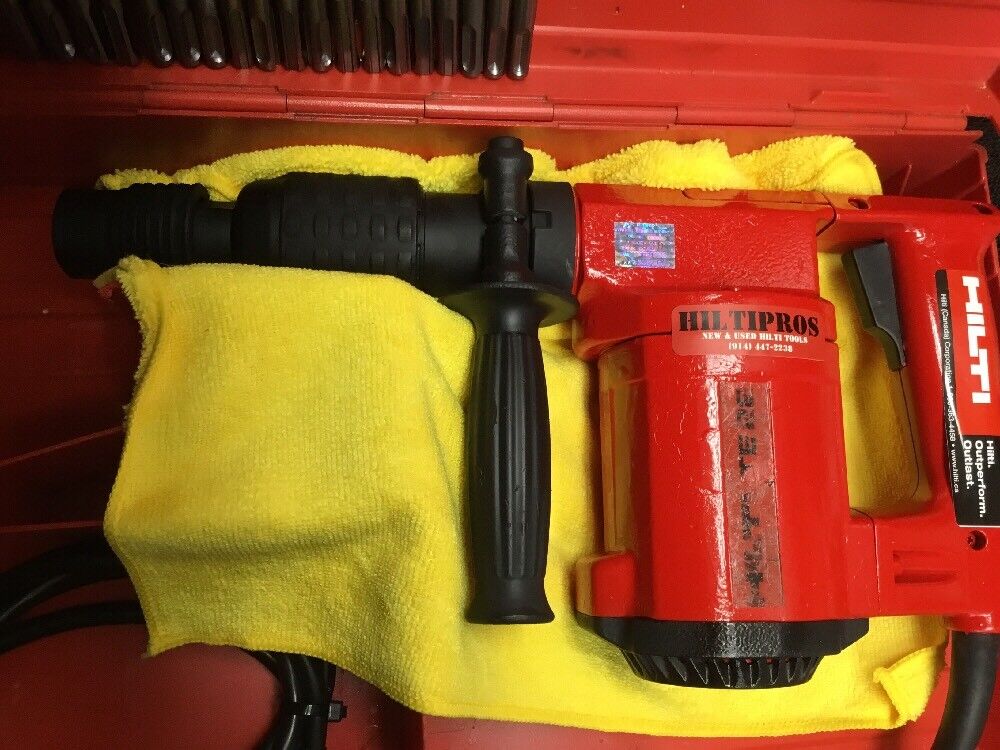 HILTI TE 22 HAMMER DRILL,PREOWNED, FREE SPEAKER,  EXTRAS,