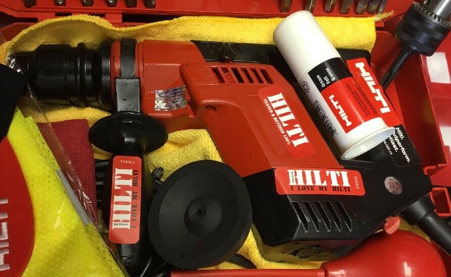 HILTI TE 5 HAMMER DRILL, PREOWNED, LOADED BITS,