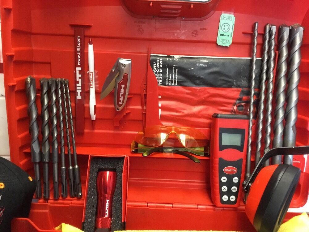 HILTI TE 30 HAMMER DRILL, PREOWNED, GREAT CONDITION