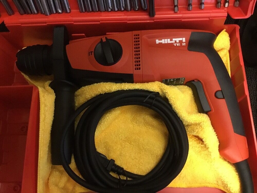 HILTI TE 2 DRILL, NEW, FREE HILTI GRINDER 450-S, A LOT OF EXTRA,