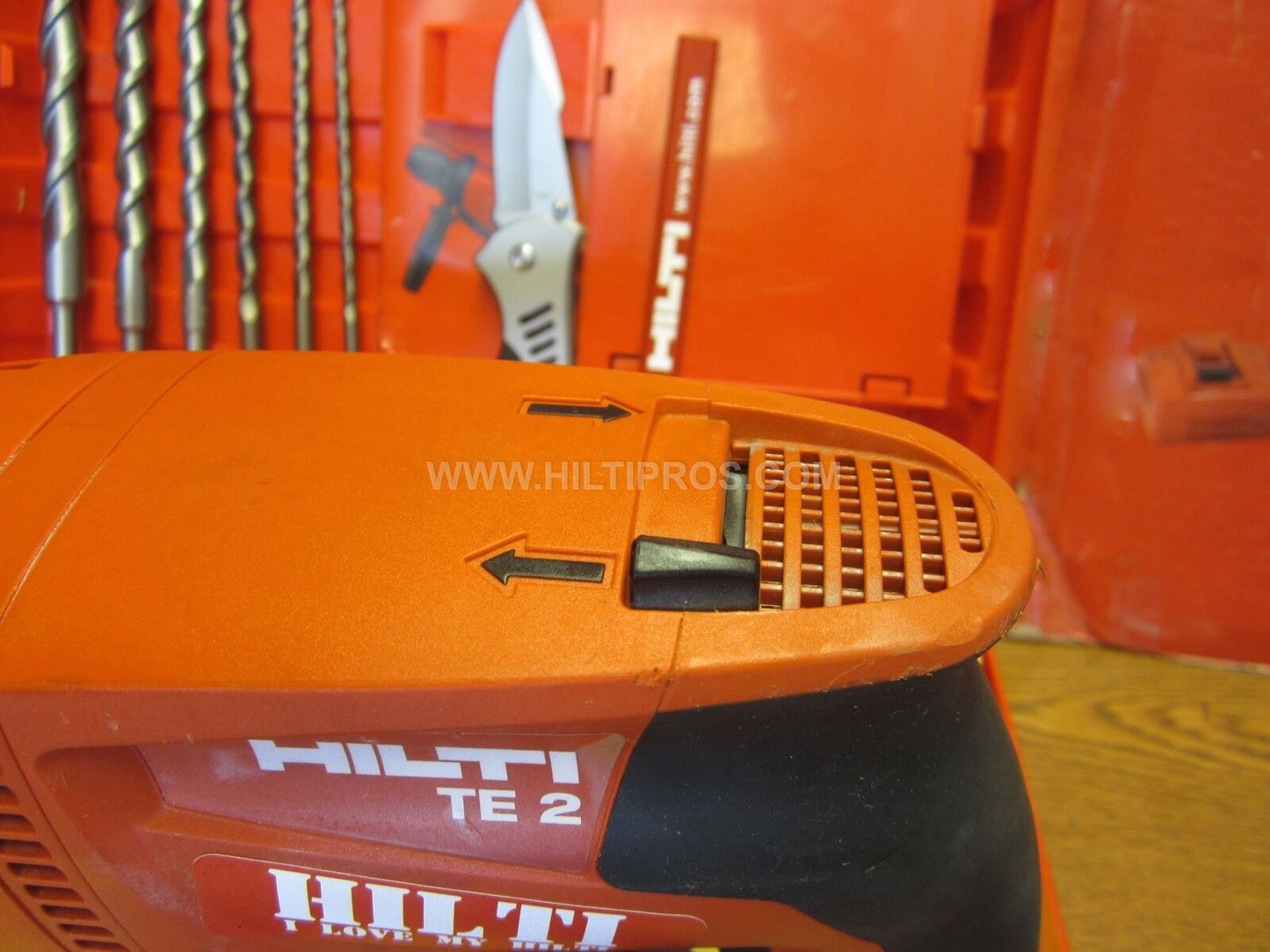 HILTI TE 2 HAMMER DRILL,PREOWNED, FREE BITS, EXTRAS