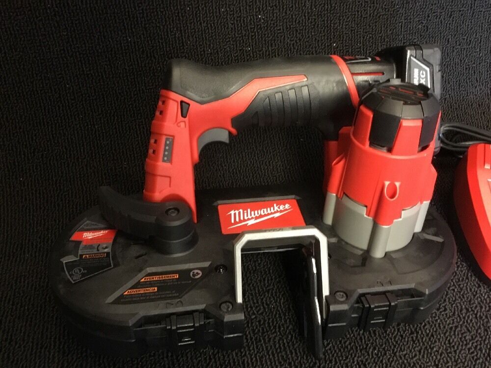 MILWAUKEE M12 CORDLESS SUB-COMPACT BAND SAW, BRAND NEW, FREE EXTRAS FAST SHIP