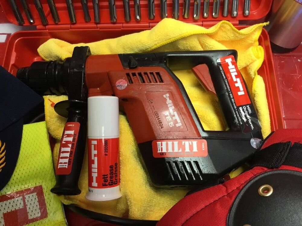 HILTI TE 5 HAMMER DRILL, FREE HILTI COFFE, FREE DRILL BITS