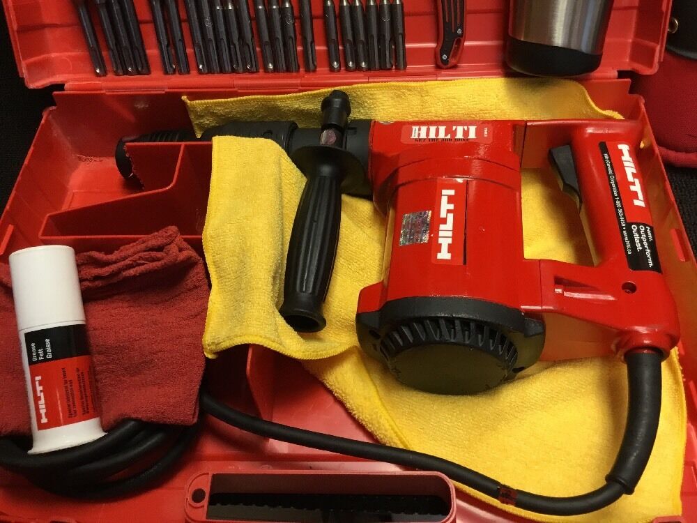 HILTI TE 22 DRILL, PREOWNED, FREE BITS AND EXTRAS, FREE COFFEE MUG