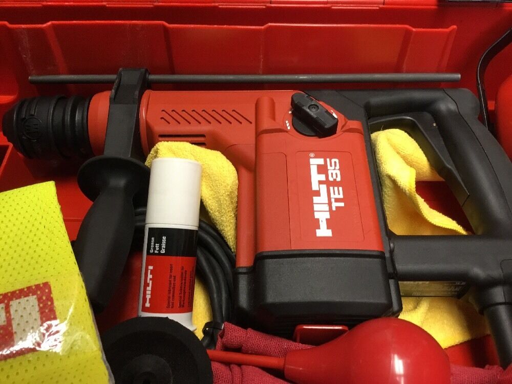 HILTI TE 35 HAMMER DRILL,K, BRAND NEW, VERY STRONG, FREE BITS