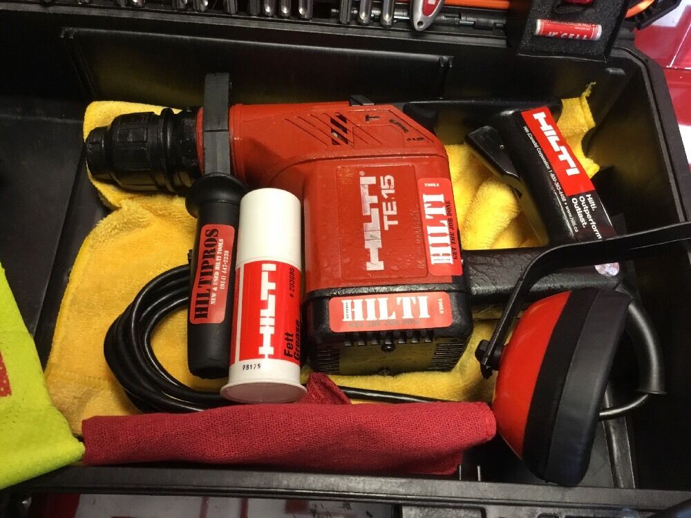 HILTI TE 15 HAMMER DRILL FREE EXTRAS, STRONG