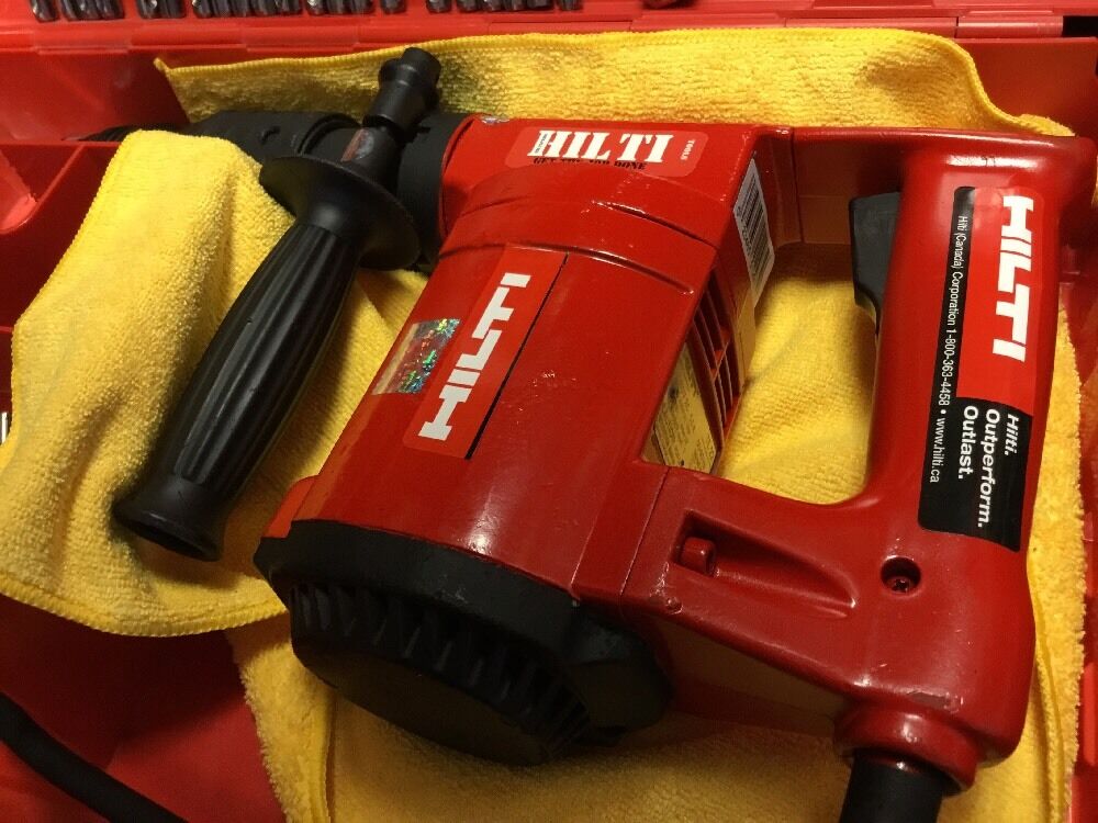 HILTI TE 22 DRILL, PREOWNED, FREE BITS AND EXTRAS, FREE COFFEE MUG