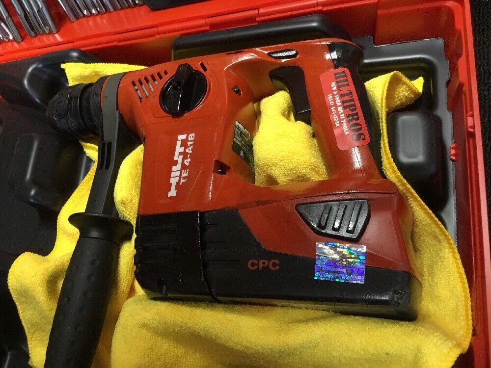 HILTI TE 4-A18 HAMMER DRILL, PREOWNED, FREE TABLET,  EXTRAS