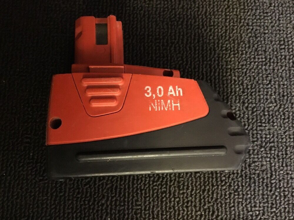 HILTI BATTERY SFB 126 - 12V 3.0AH, PREOWNED, FREE HAT