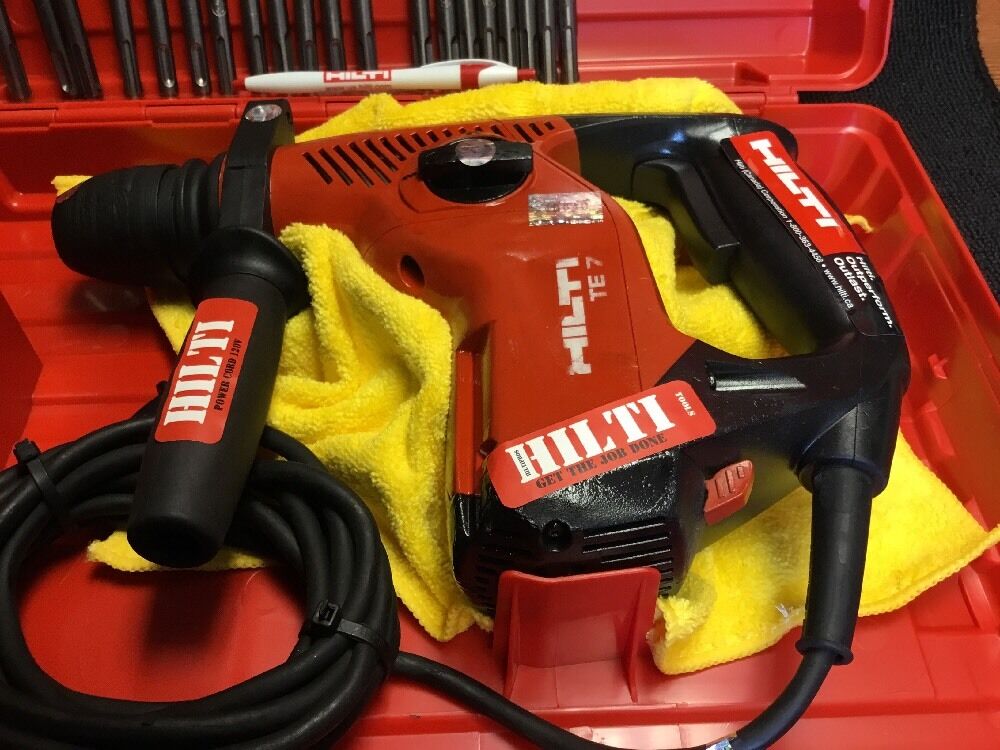 HILTI TE 7 HAMMER DRILL, EXCELLENT, FREE BITS, FREE THERMO BOTTLE