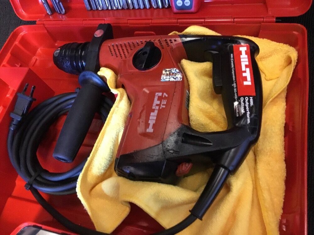 HILTI TE 7,PREOWNED, FREE LASER METER, BITS,  A LOT OF EXTRAS