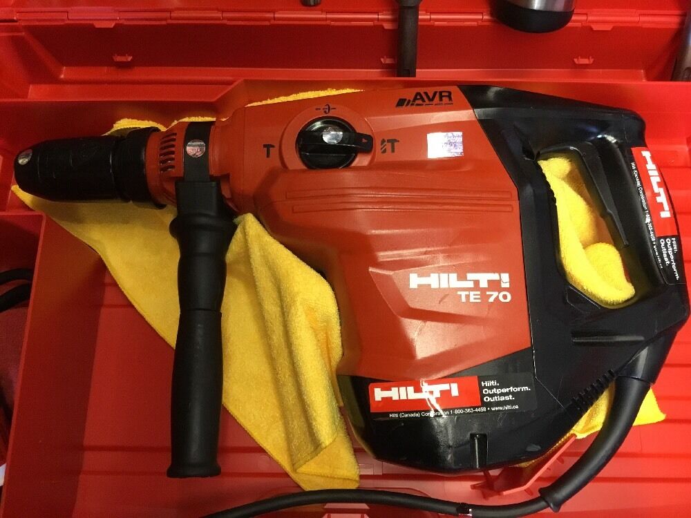 HILTI TE 70 AVR PREOWNED, FREE COFFEE MUG, BITS AND CHISELS