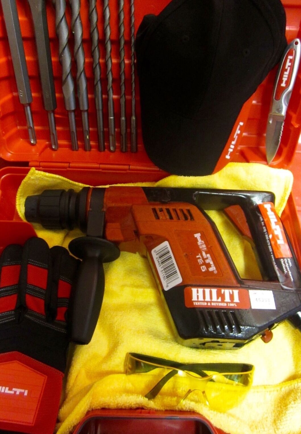 HILTI TE 5 HAMMER DRILL, STRONG, FREE DRILL BITS & CHISELS