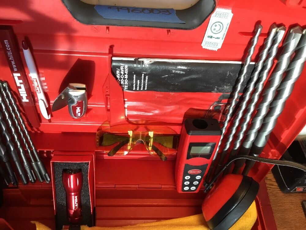 HILTI TE 30 HAMMER DRILL, PREOWNED, GREAT CONDITION