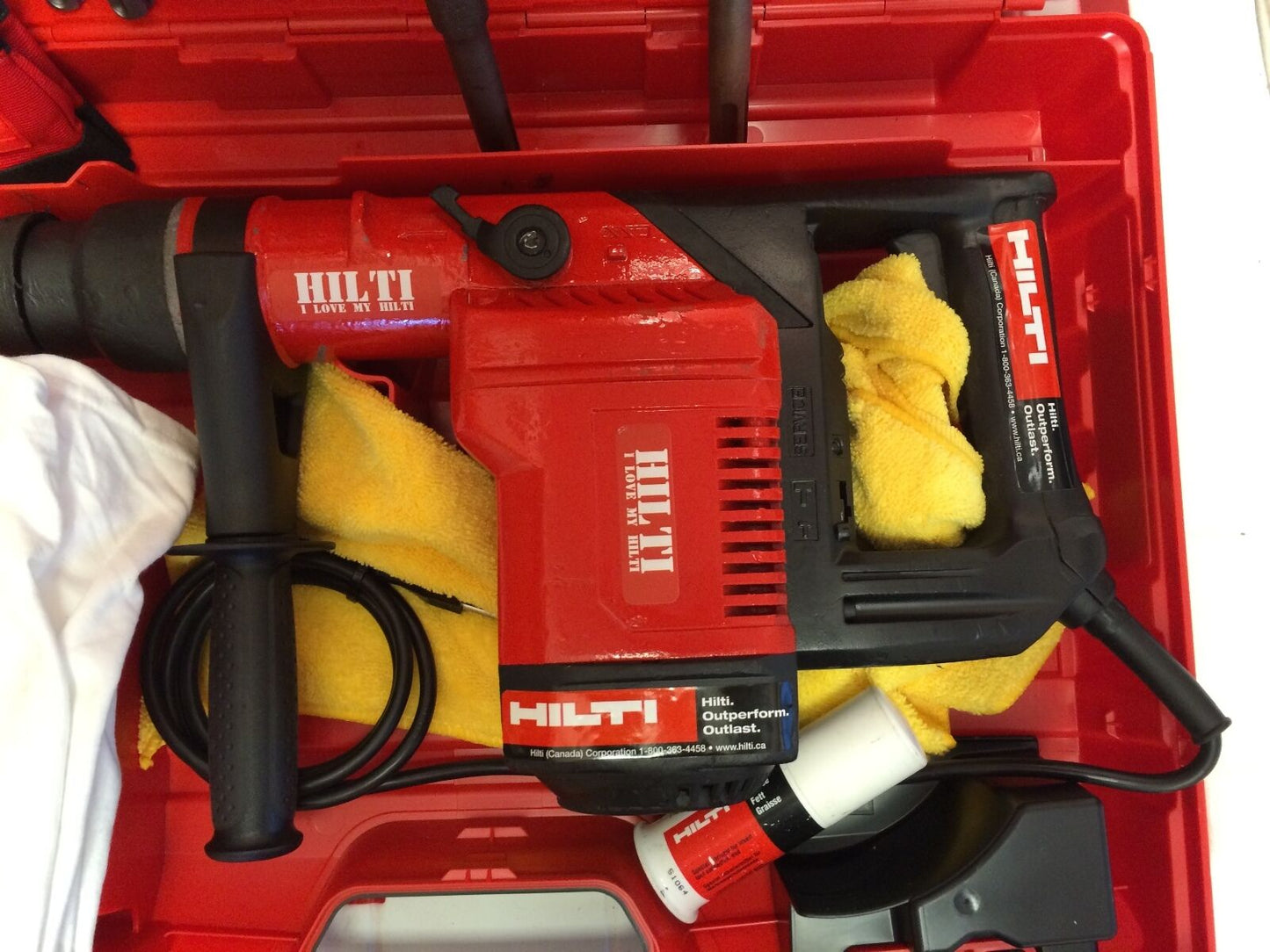 HILTI TE 74 PREOWNED, FREE BITS, CHISELS, HILTI HAT