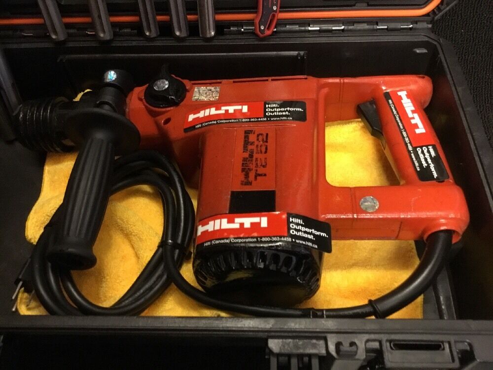 HILTI TE 52 PREOWNED, FREE ANGLE GRINDER, BITS AND CHISELS, FAST SHIP