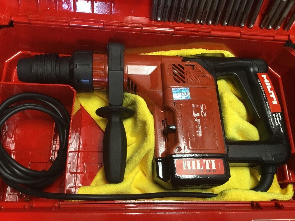 HILTI TE 25 DRILL, PREOWNED, FREE BLUETOOTH SPEAKER, DRILL & EXTRAS