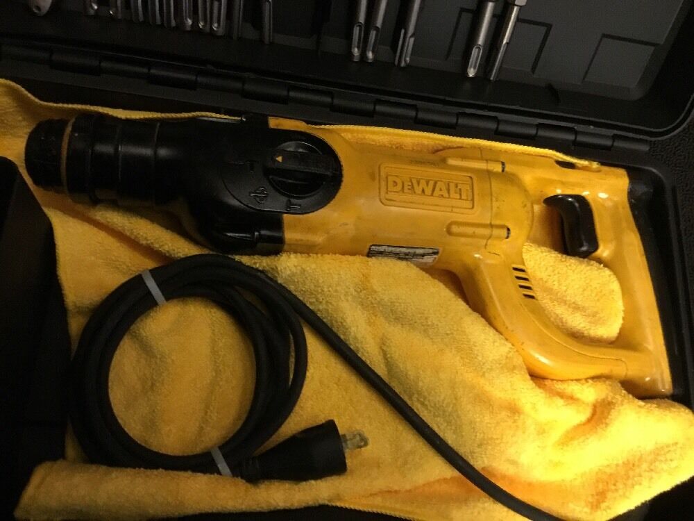 DEWALT D25213 HAMMER PREOWNED, FREE ANGLE GRINDER