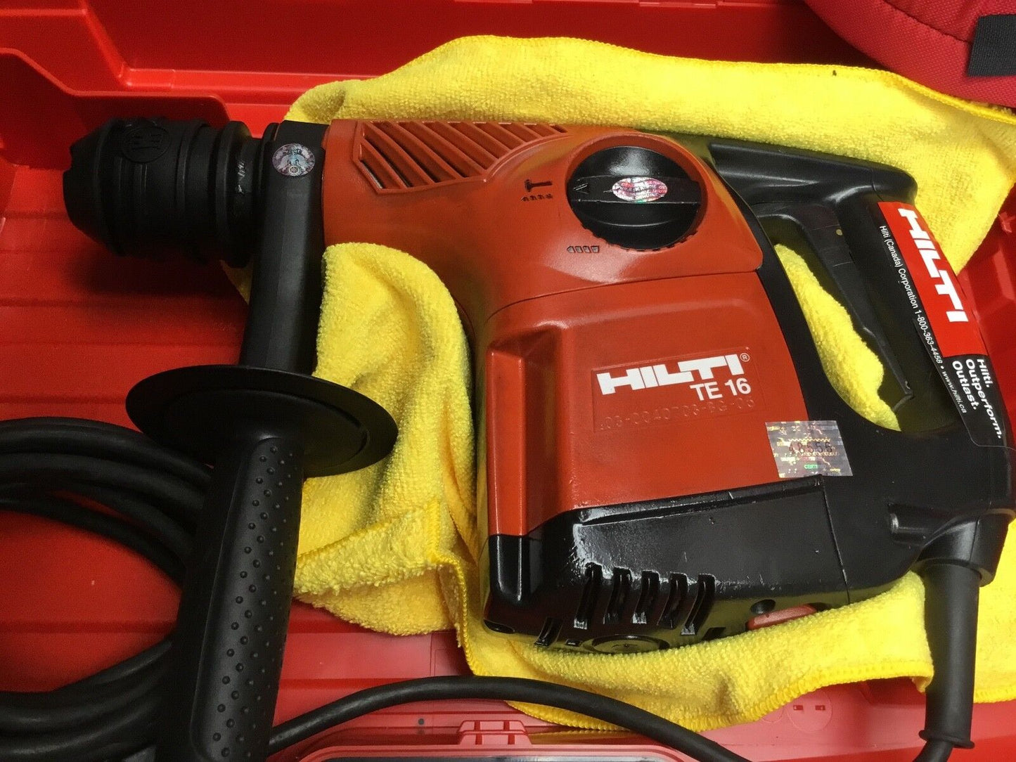 HILTI TE 16 HAMMER DRILL, PREOWNED, FREE TABLET, BITS, EXTRAS