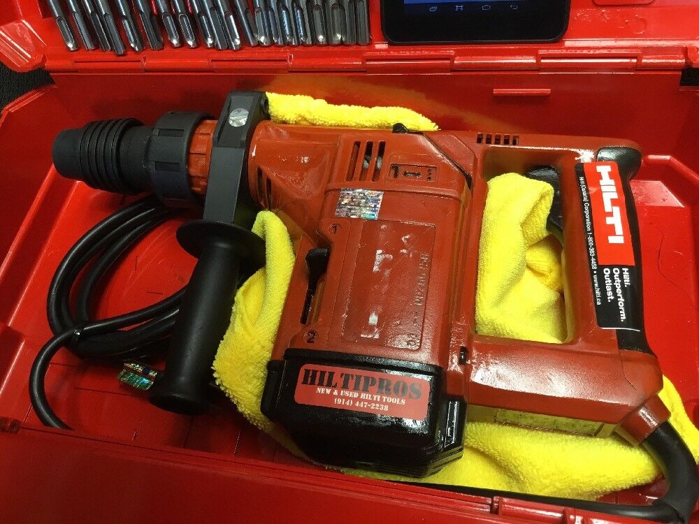 HILTI TE 24 HAMMER DRILL, PREOWNED, FREE TABLET,  BITS, EXTRAS