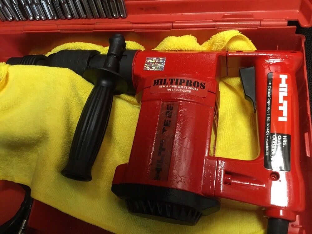 HILTI TE 22 HAMMER DRILL,PREOWNED, FREE SPEAKER,  EXTRAS,