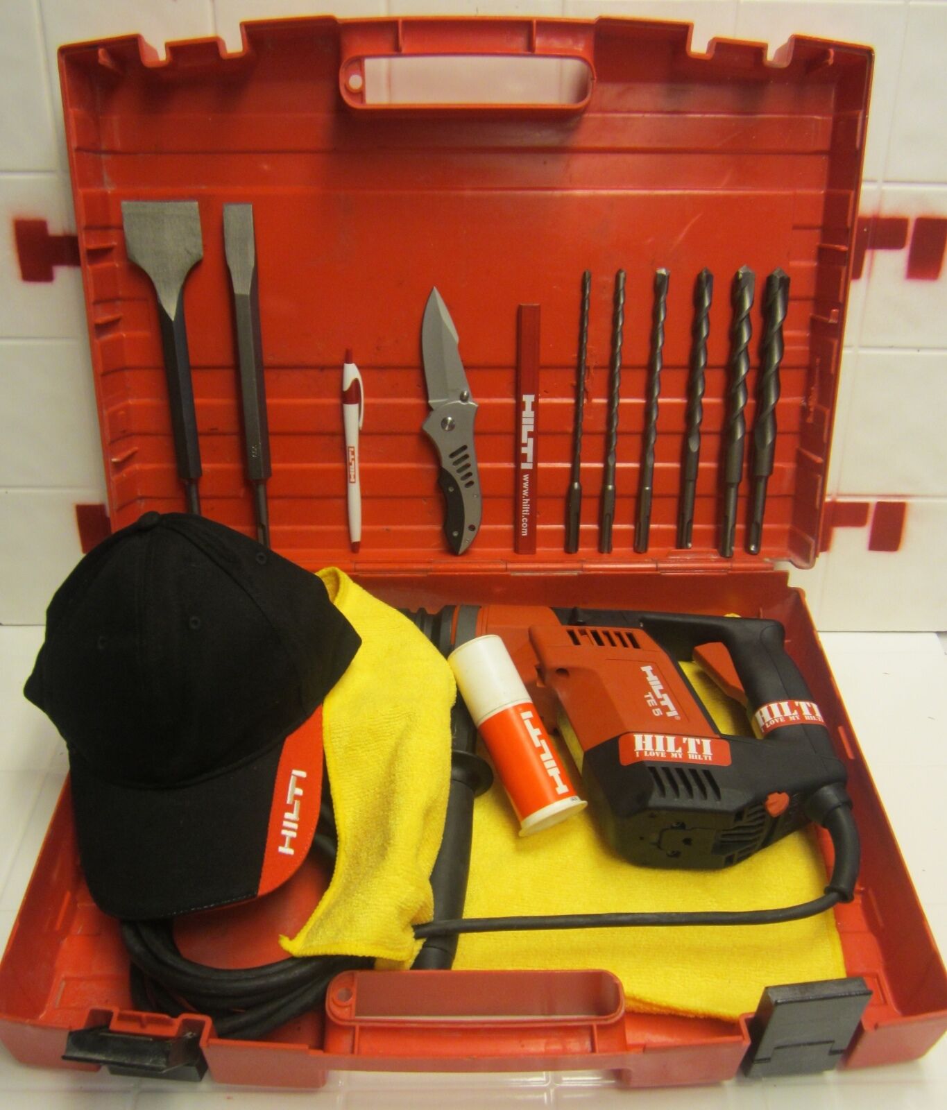 HILTI TE 5, MINT CONDITION, FREE BITS, HILTI HAT, EXTRAS