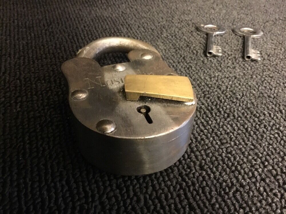 GENUINE RELIC PADLOCK, VINTAGE, ANTIQUE, ORIGINAL, WITH 2 KEYS,