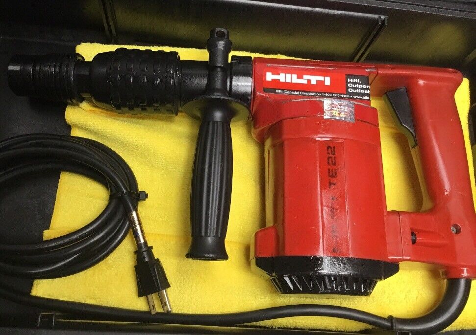 HILTI TE 22 HAMMER DRILL, PREOWNED, FREE KNIFE SET,  EXTRAS