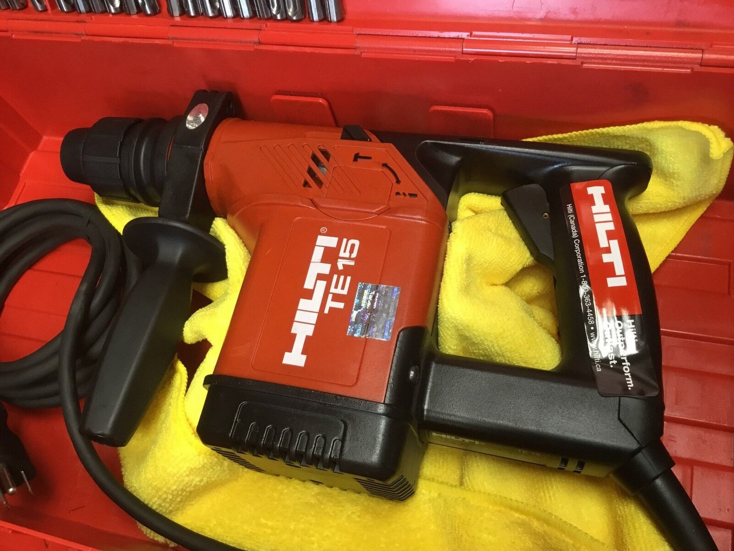 HILTI TE 15 HAMMER DRILL, USED ONLY AS DISPLAY, MADE IN GERMANY, FREE EXTRAS