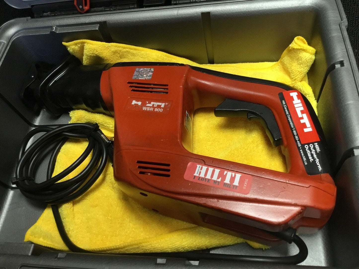 HILTI WSR 900 RECIPROCATING SAW, PREOWNED,W/ BLADES, EXTRAS, QUICK SHIP