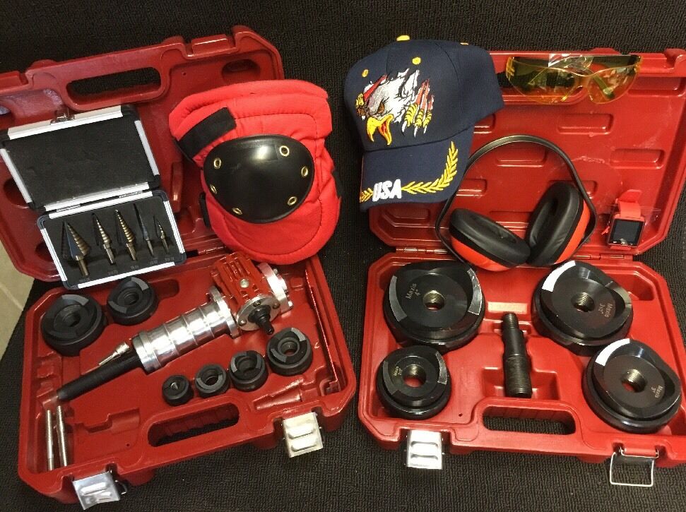 MAXIS PUNCH SET 1/2 - 2" And 2-1/2 TO 4" SET, DISPLAY, FREE SMART WATCH, EXTRAS