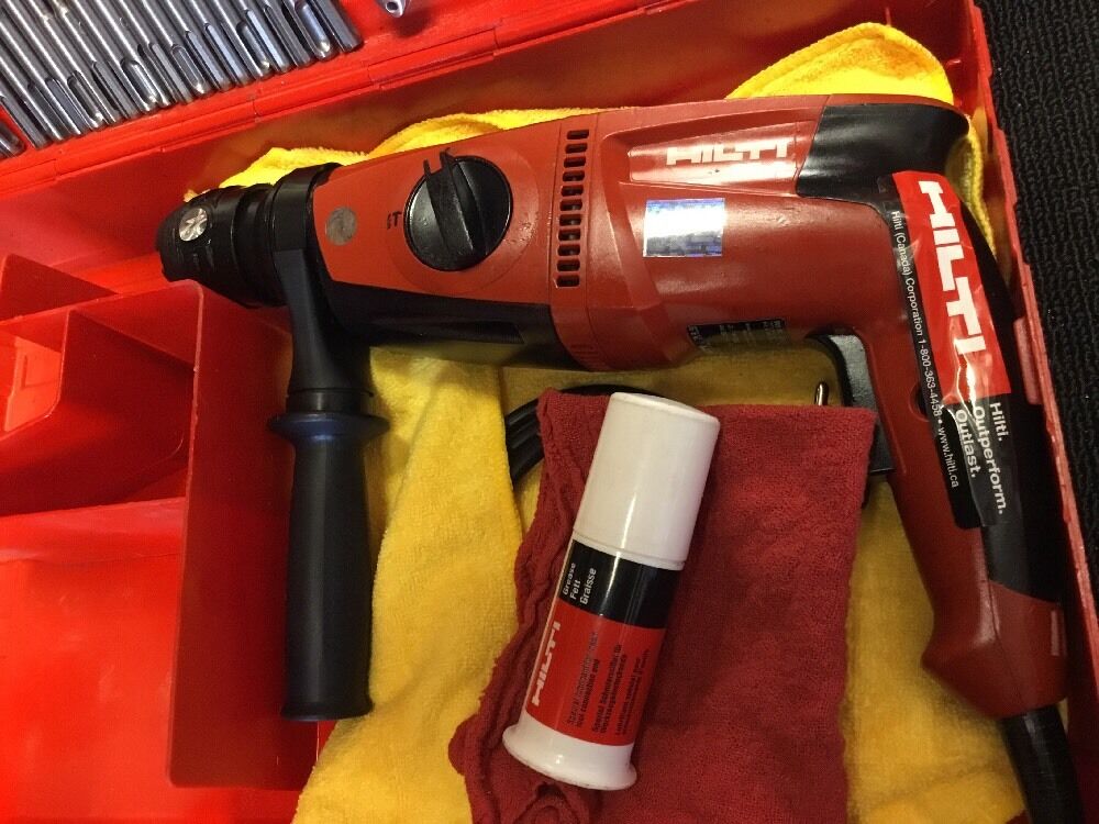 HILTI TE 2 DRILL, PREOWNED, FREE TABLET, BITS AND EXTRAS