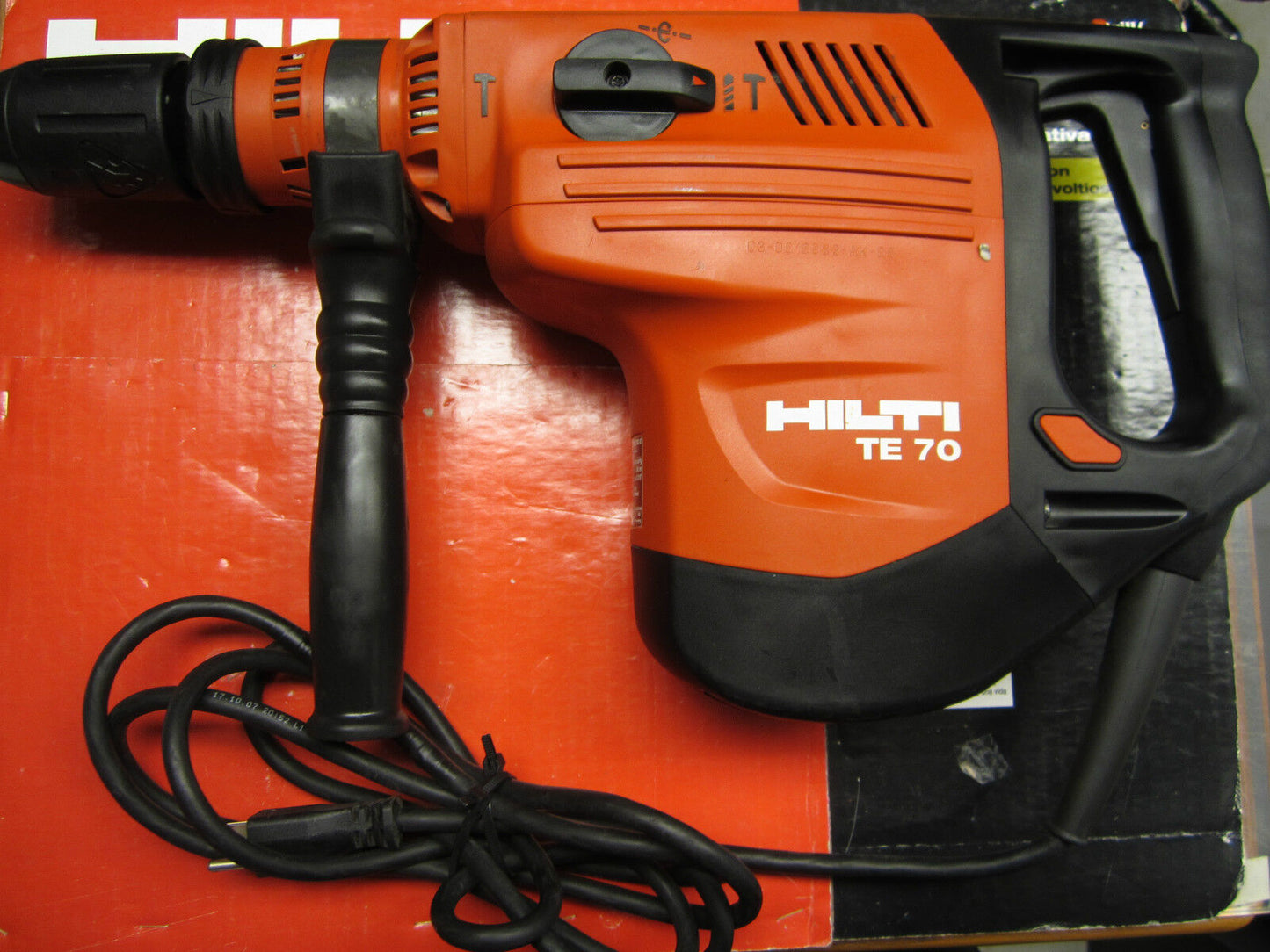 HILTI TE 70 HAMMER DRILL, LATEST MODEL, NEW, STRONG, ORIGINAL