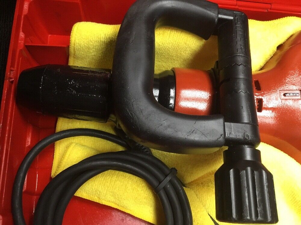 HILTI TE 706 BREAKER, PREOWNED, FREE KNIFE SET, CHISELS, EXTRAS