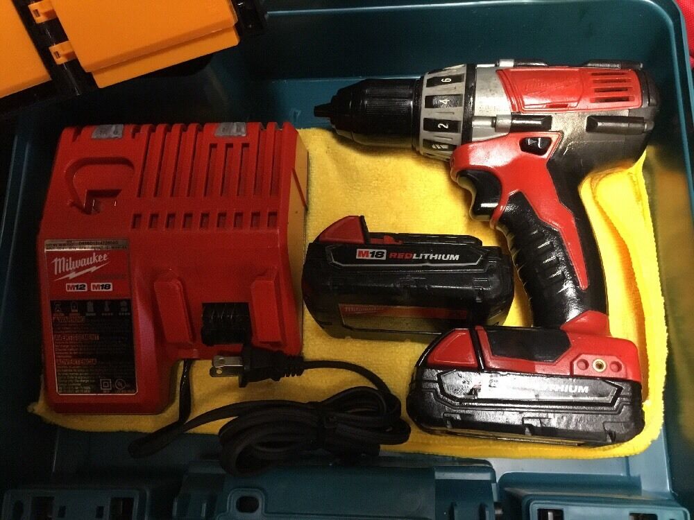 MILWAUKEE 2601-20 CORDLESS DRILL DRIVER, PREOWNED, FREE BITS, THERMO, FAST SHIP