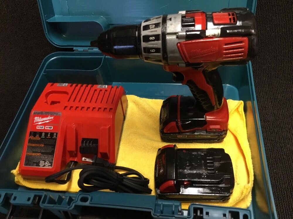 MILWAUKEE 2601-20 CORDLESS DRILL DRIVER, PREOWNED, FREE BITS, THERMO, FAST SHIP