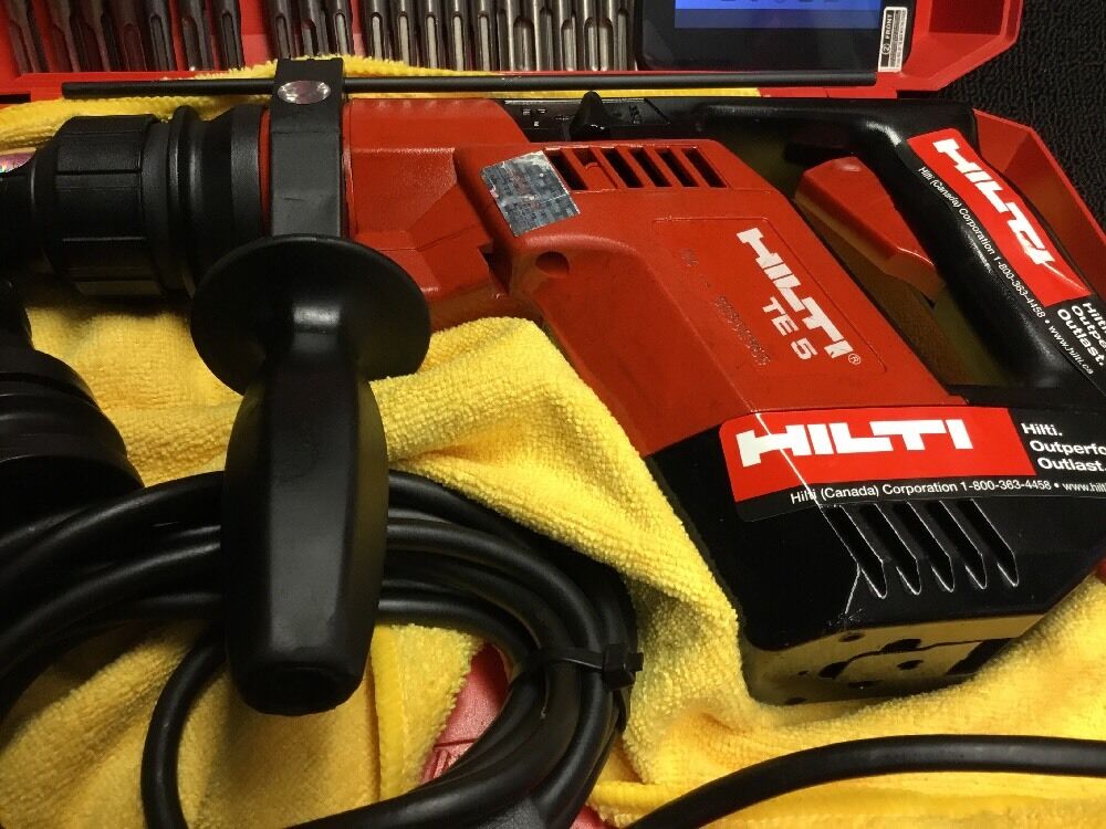 HILTI TE 5 PREOWNED, FREE TABLET, BITS AND EXTRAS