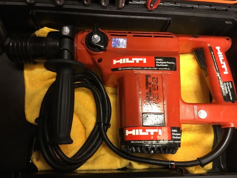 HILTI TE 52 PREOWNED, FREE ANGLE GRINDER, BITS AND CHISELS, FAST SHIP