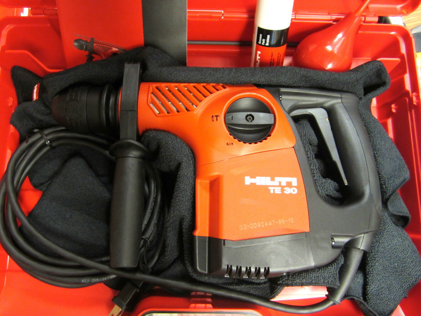 HILTI TE 30 HAMMER DRILL, NEW, LATEST MODEL, FREE BLUETOOTH SPEAKER