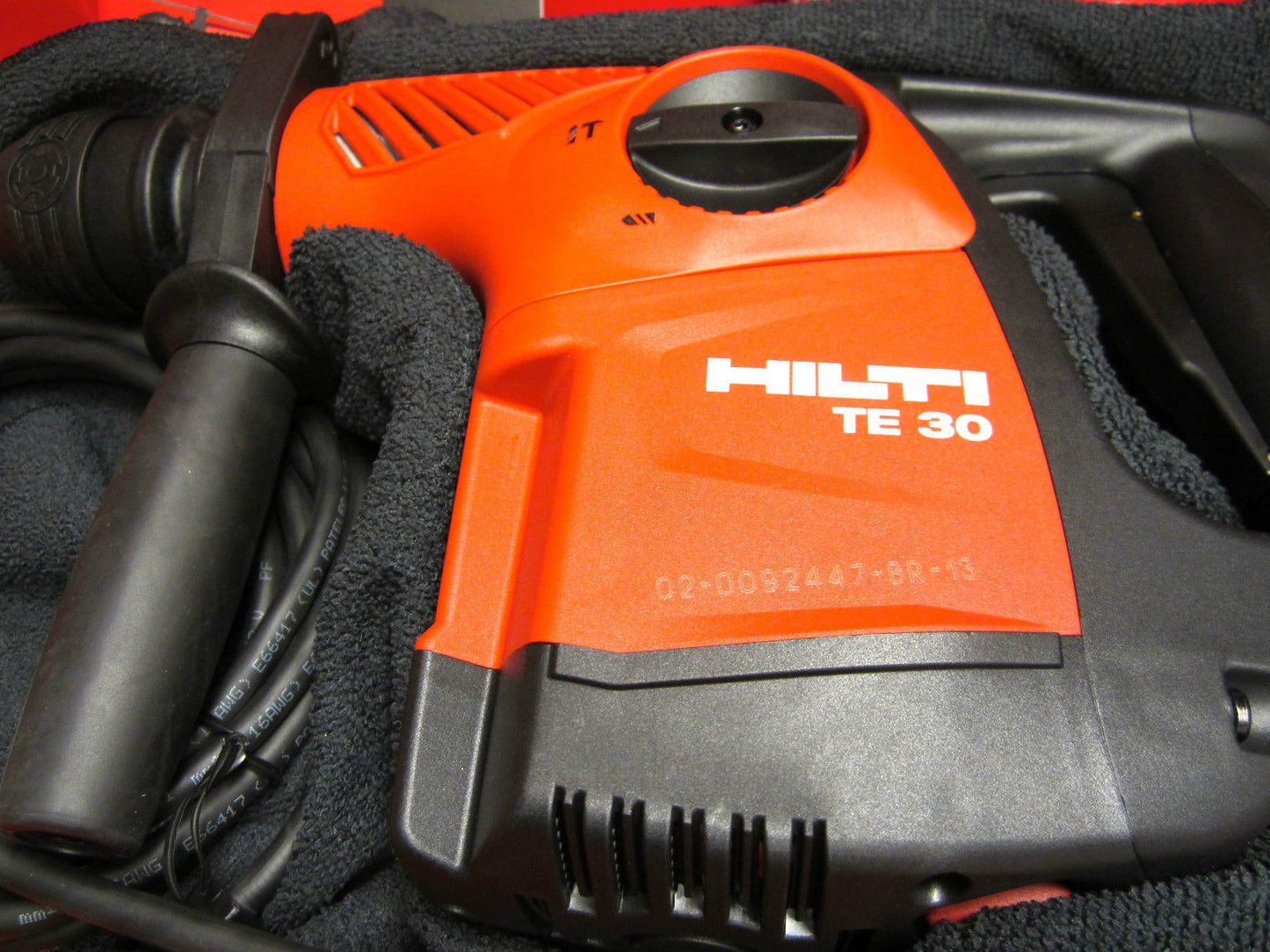 HILTI TE 30 HAMMER DRILL, NEW, LATEST MODEL, FREE BLUETOOTH SPEAKER