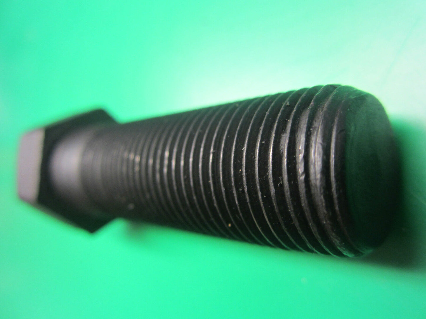 GREENLEE 500-4039 3/4" x 2-1/4" DRAW STUD, IN MINT CONDITION,